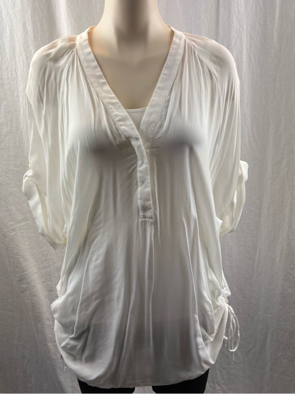 AllSaints  Isle Top in the color "Chalk” 8